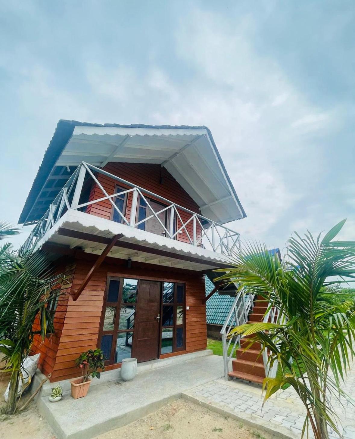Surfing Beach Nilaveli تريكونامالاي المظهر الخارجي الصورة